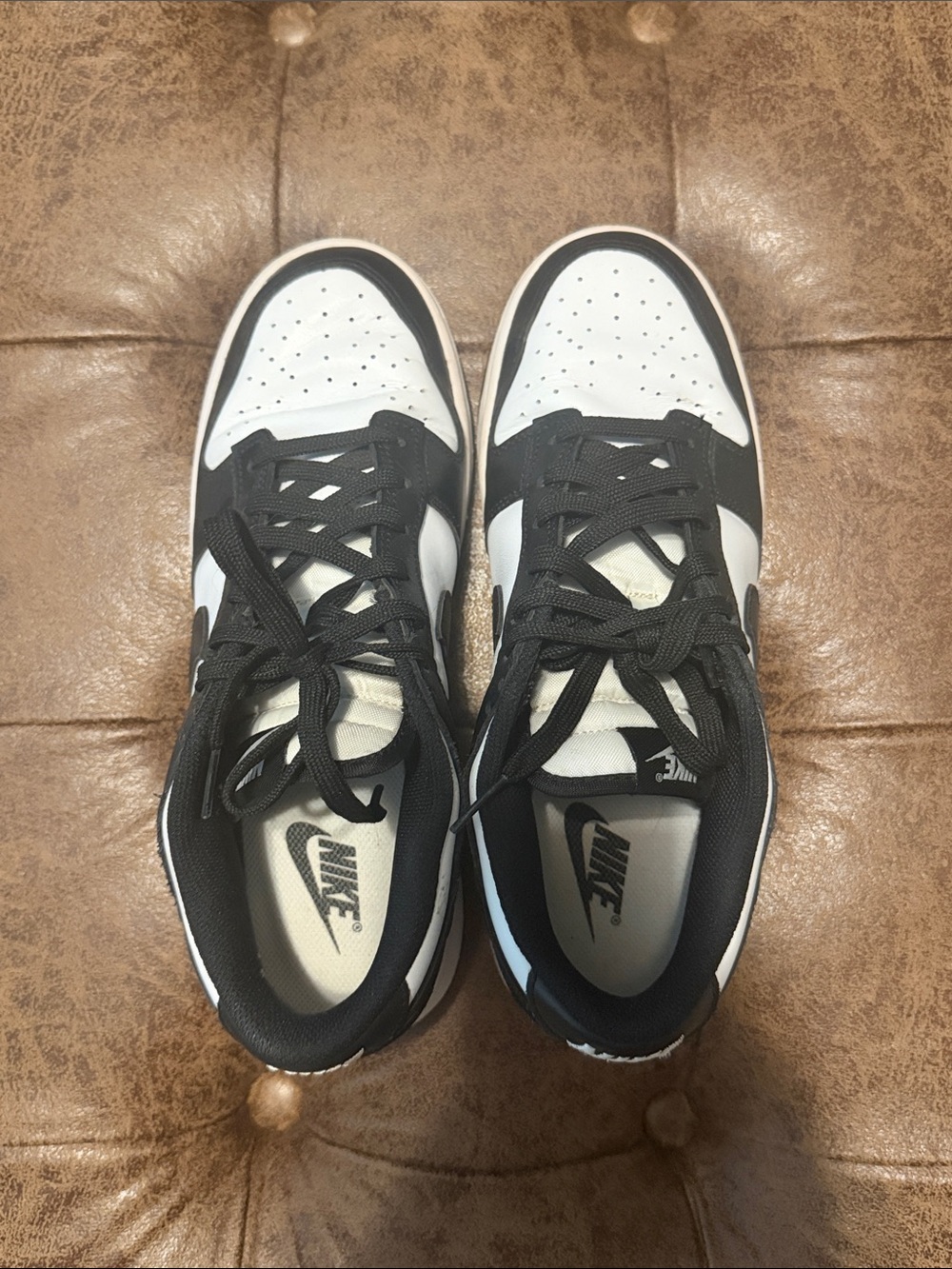 Nike dunk low ‘Panda’ sz 9
